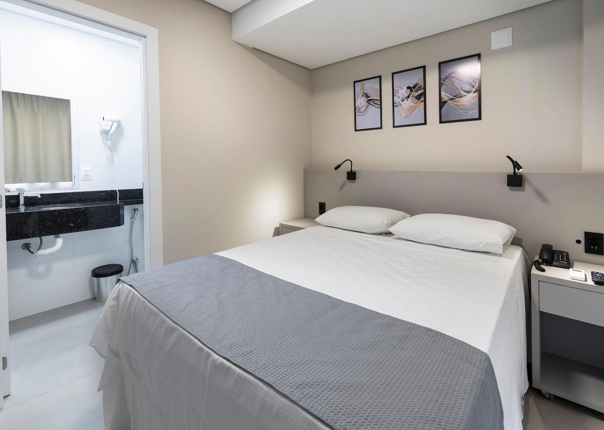 Pitol Hotel *